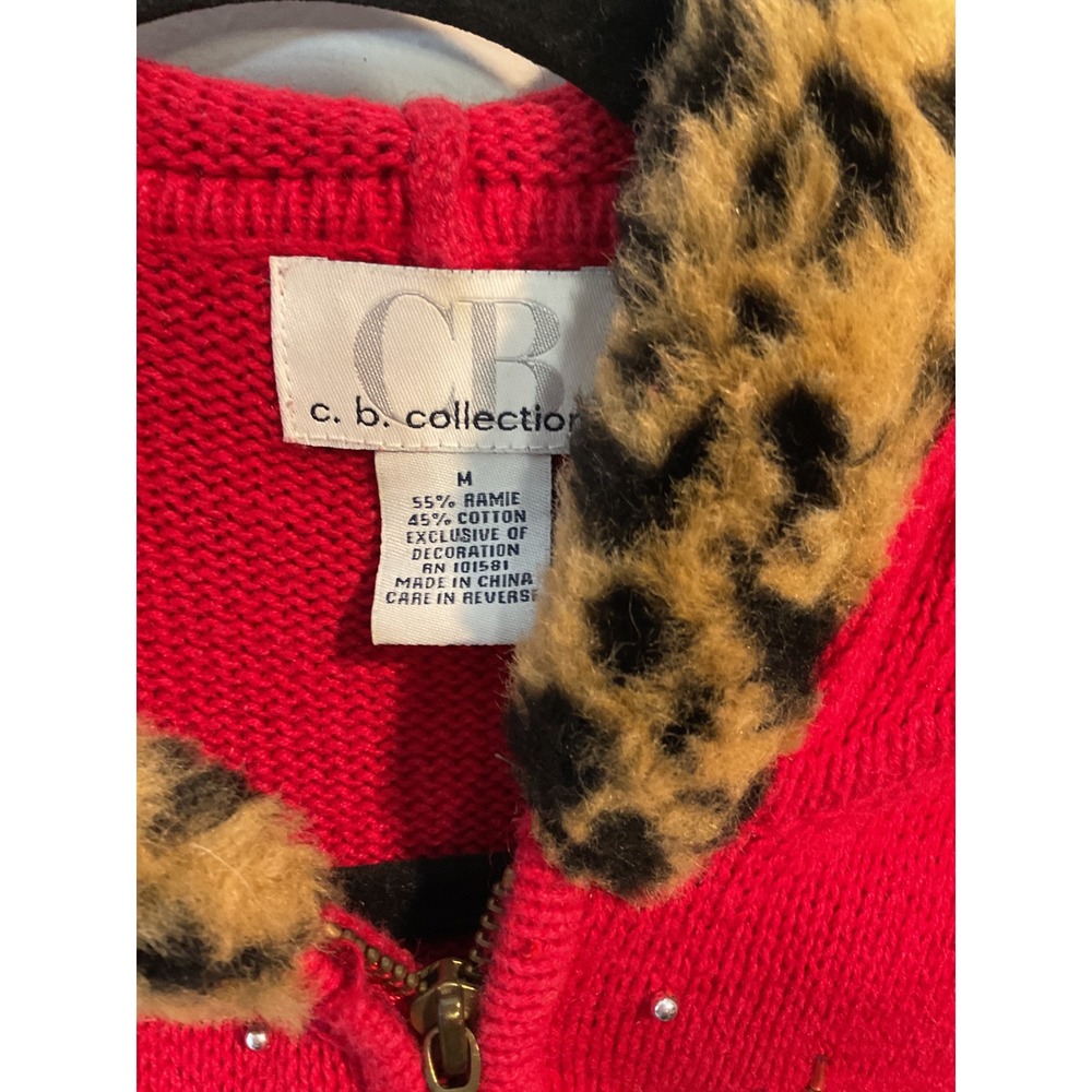 CB Collections Women's Red Beaded Reindeer Christmas Hooded Vest M - Picture 4 of 9